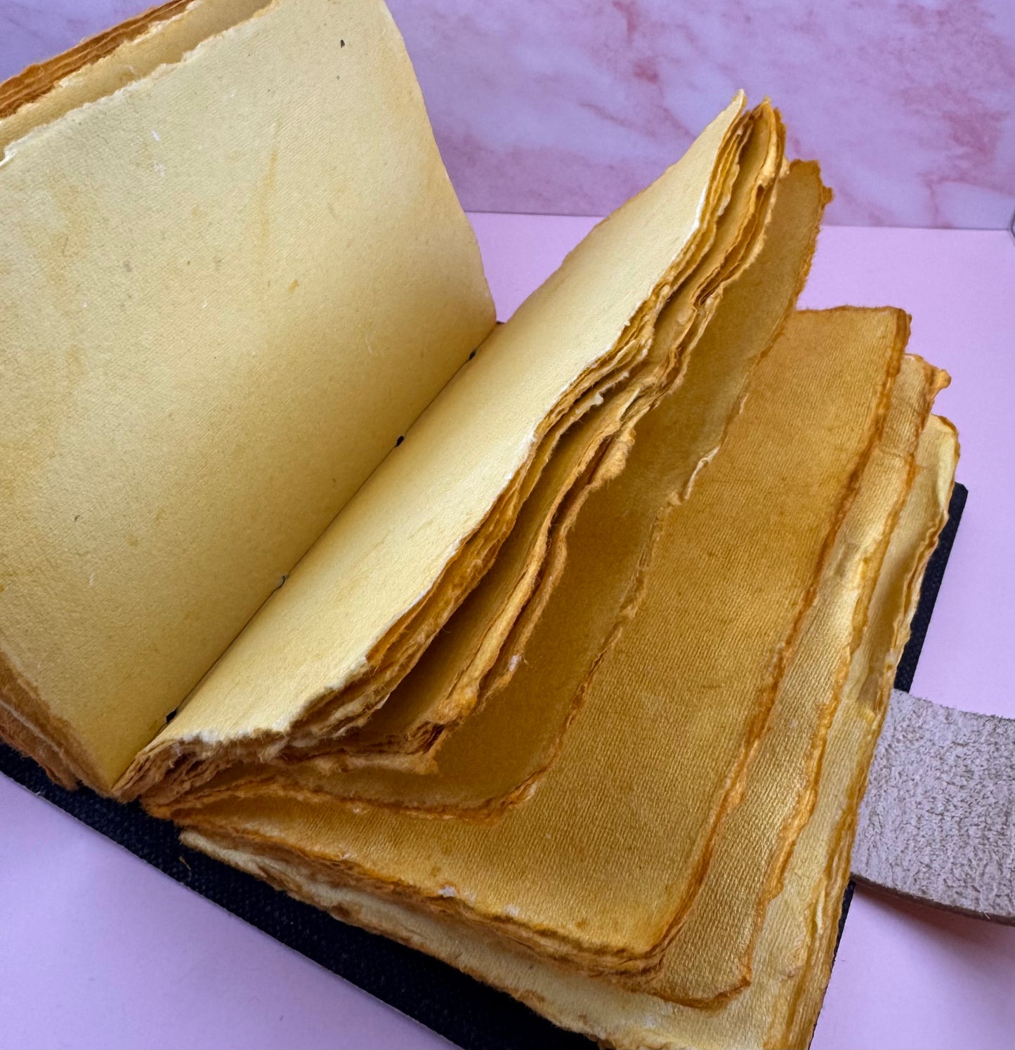 Carnets en cuir vieilli – Grimoire, Livre des Ombres ou compagnon du quotidien