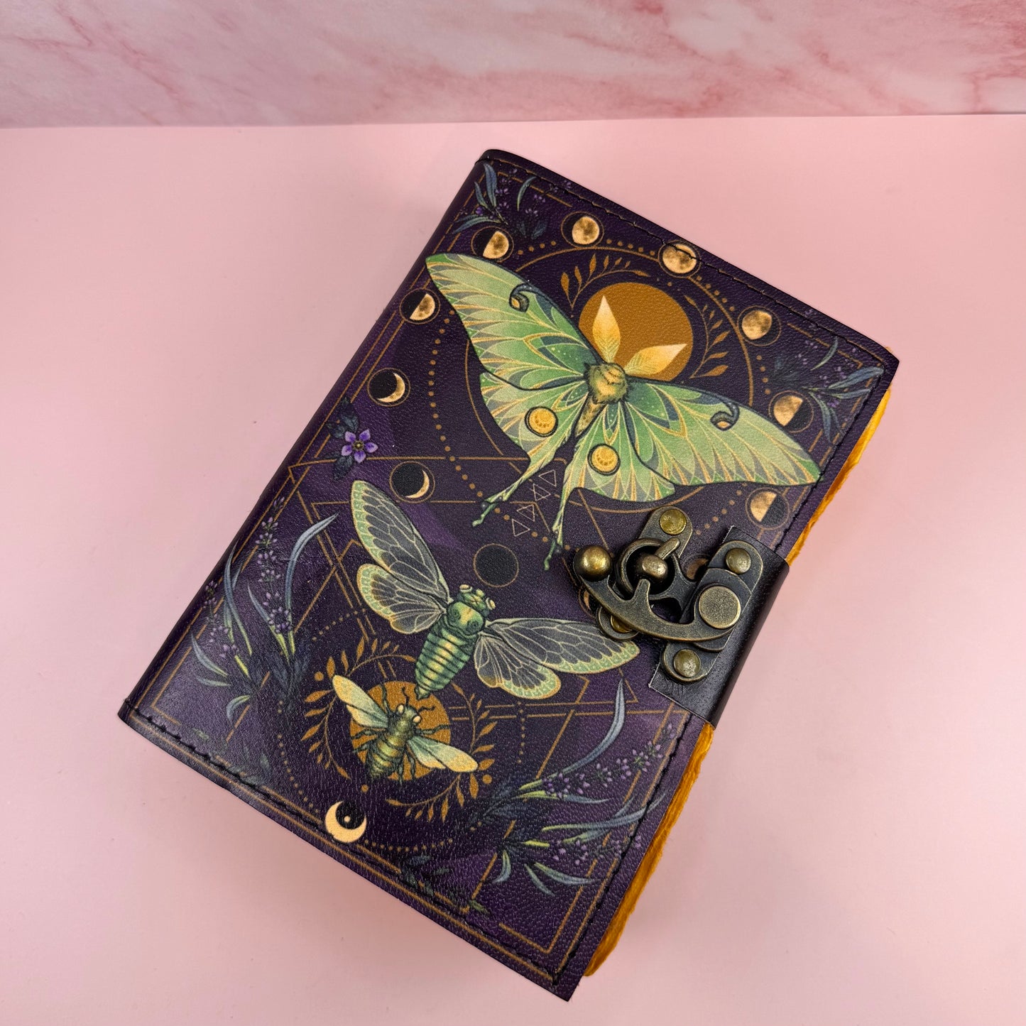 Carnets en cuir vieilli – Grimoire, Livre des Ombres ou compagnon du quotidien
